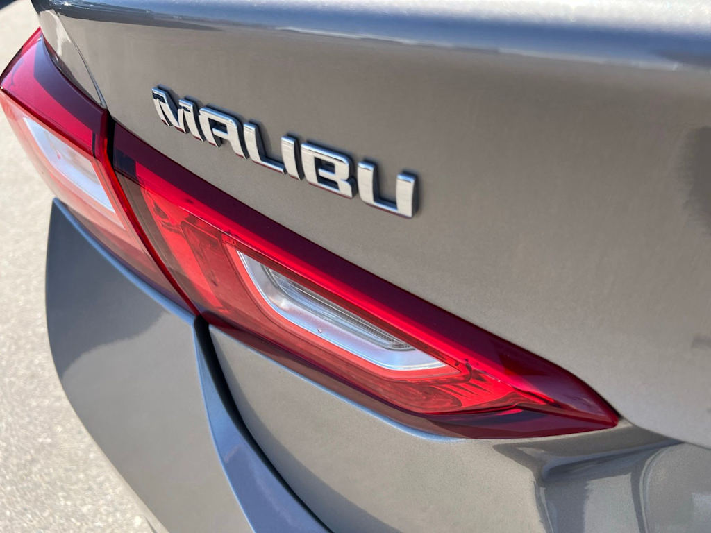 Thumbnail: 2023 Chevrolet Malibu - 7