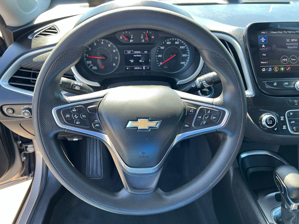 Thumbnail: 2023 Chevrolet Malibu - 14
