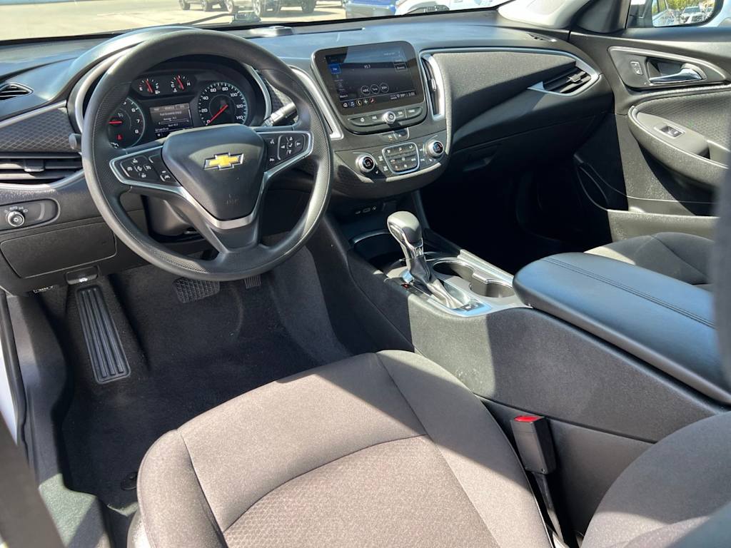 Thumbnail: 2025 Chevrolet Malibu - 2