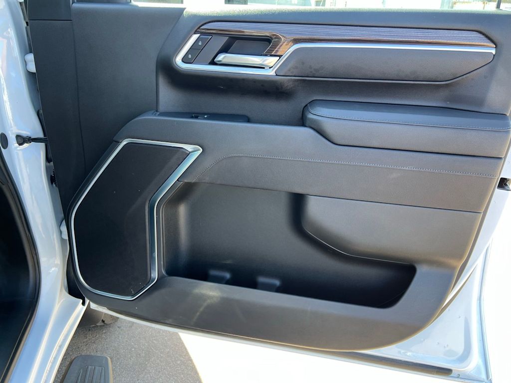 Thumbnail: 2025 Chevrolet Silverado 2500 - 35