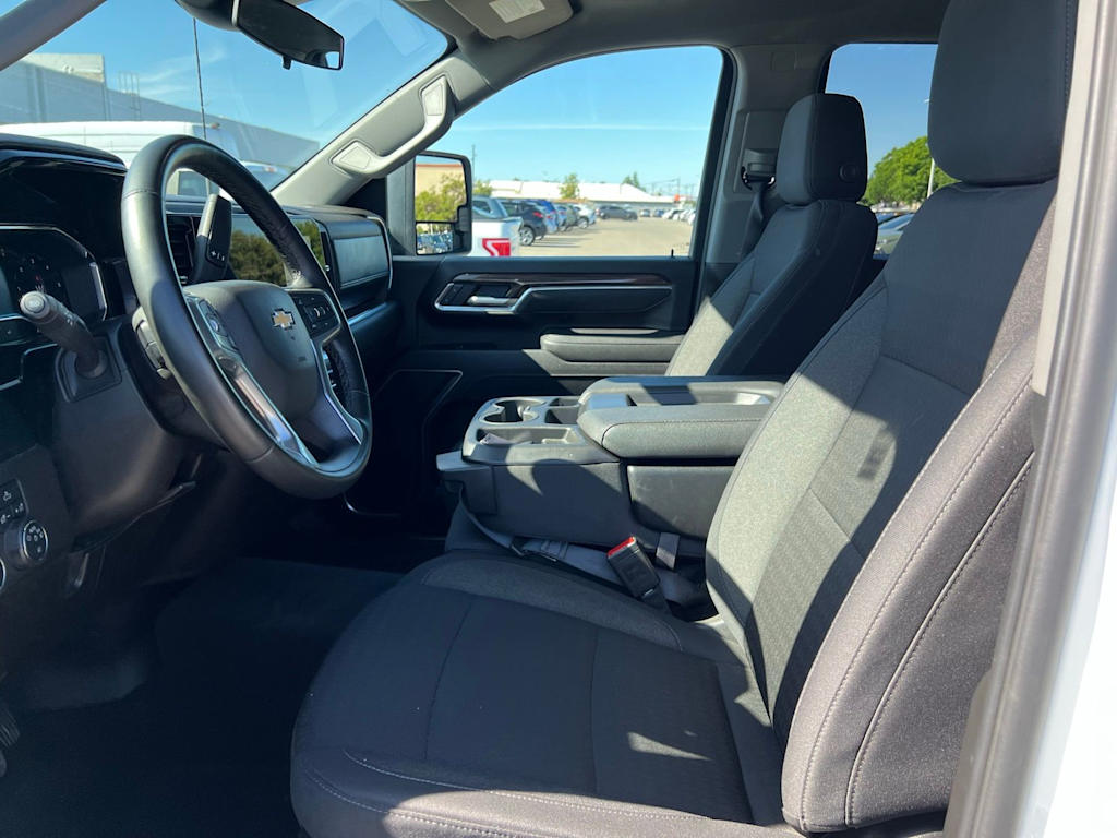 Thumbnail: 2025 Chevrolet Silverado 2500 - 10