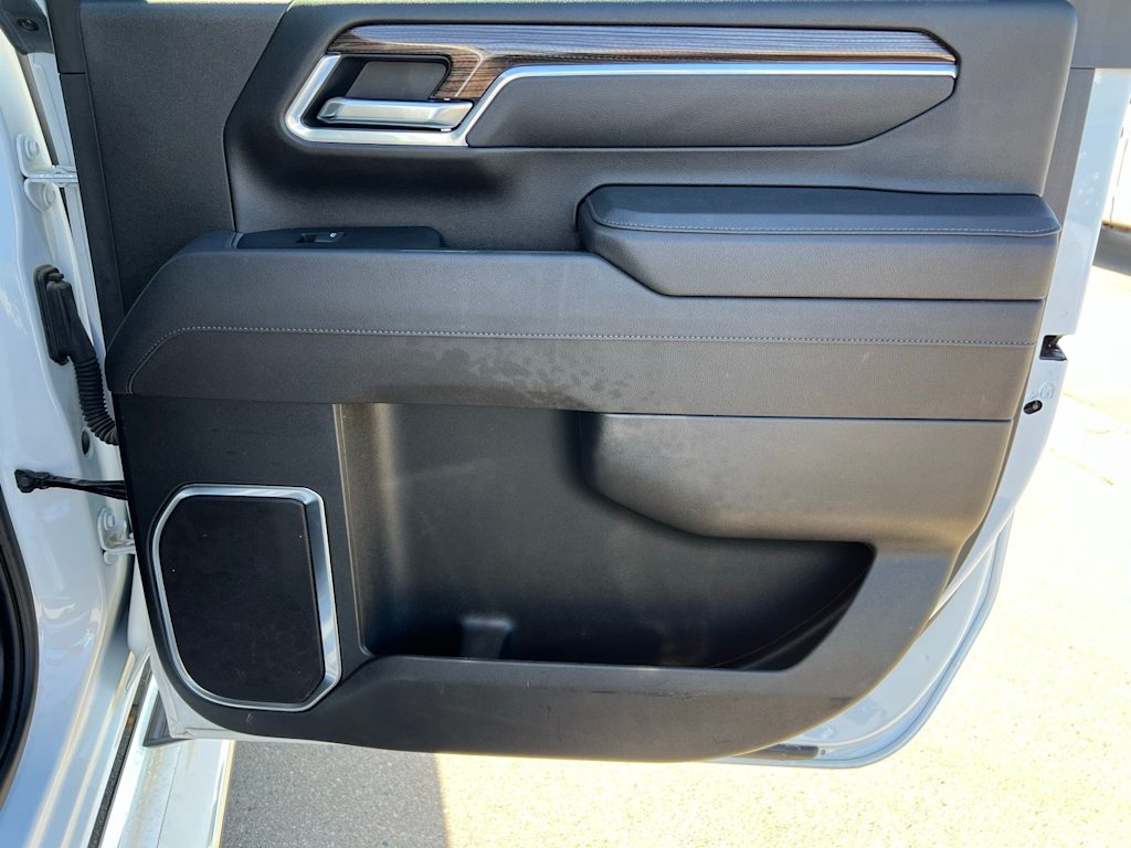 Thumbnail: 2025 Chevrolet Silverado 2500 - 33