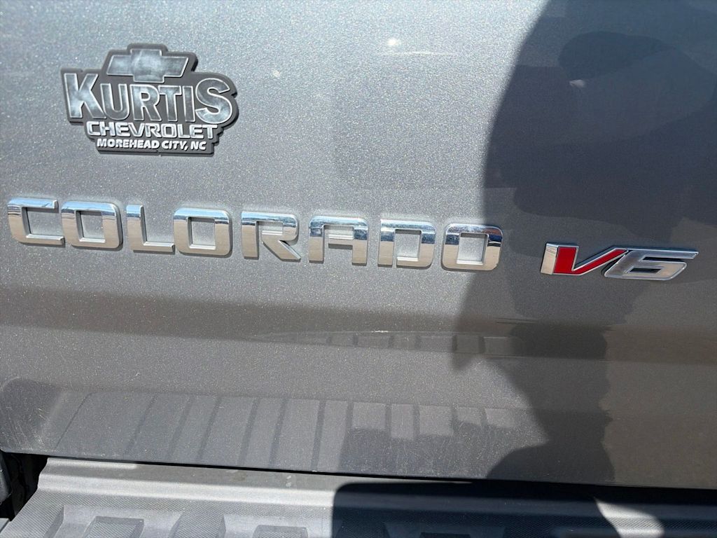 Thumbnail: 2018 Chevrolet Colorado - 23