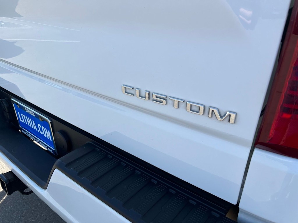 Thumbnail: 2022 Chevrolet Silverado 1500 - 21