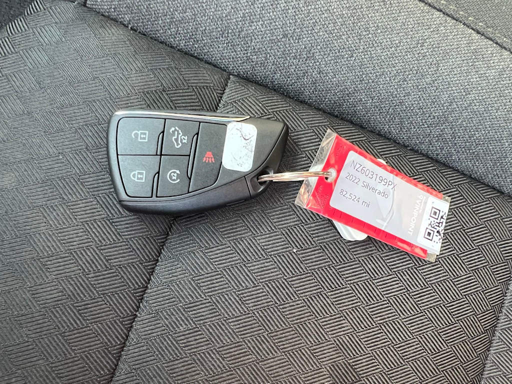 Thumbnail: 2022 Chevrolet Silverado 1500 - 18