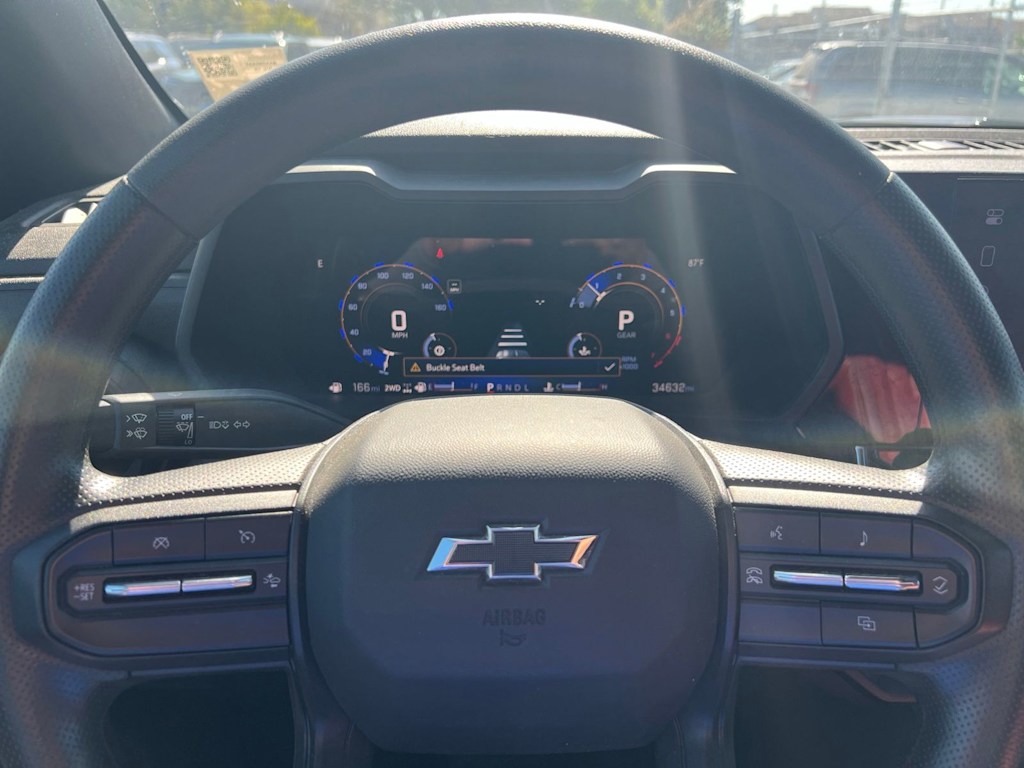 Thumbnail: 2024 Chevrolet Colorado - 31