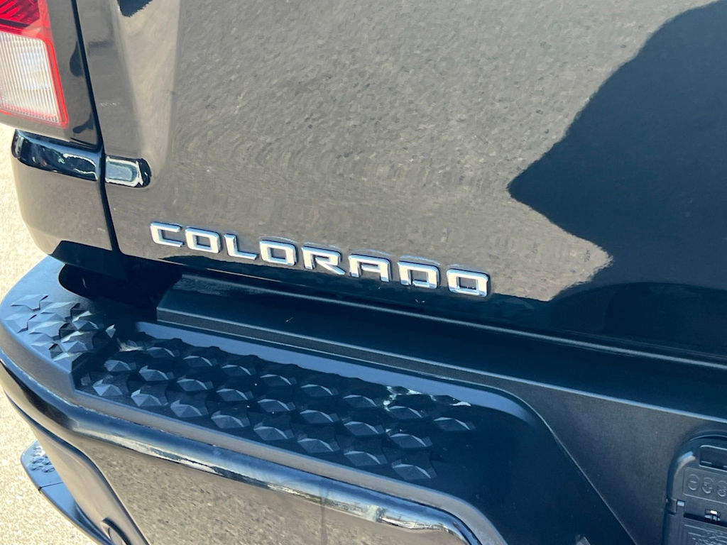 Thumbnail: 2024 Chevrolet Colorado - 28
