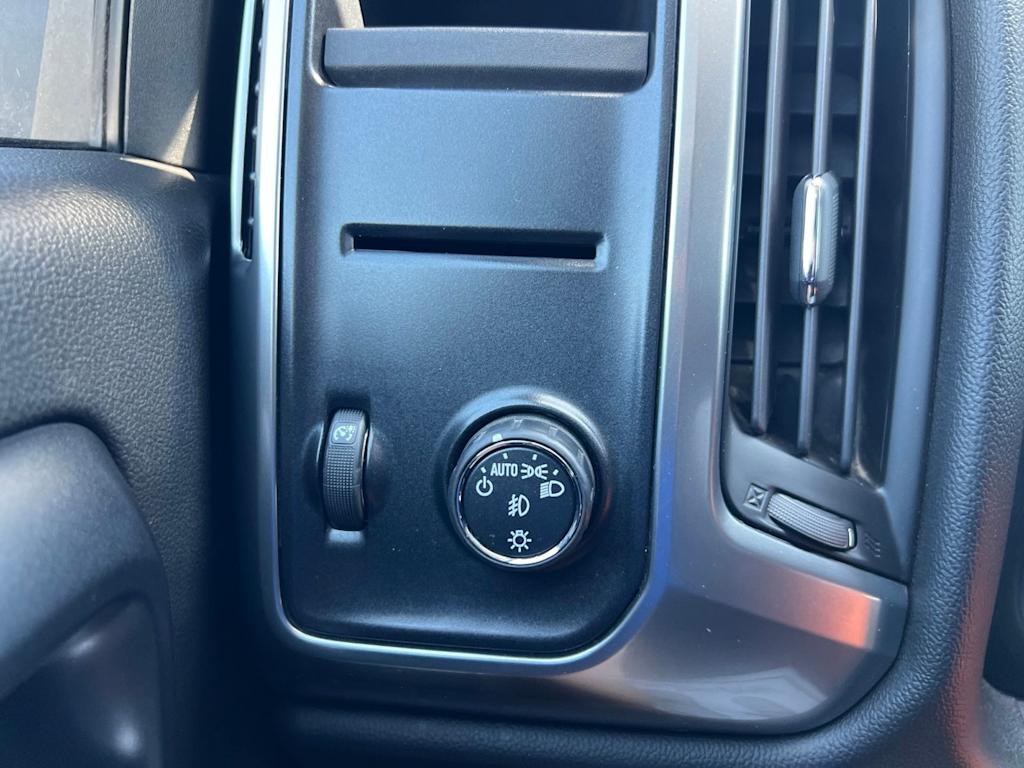 Thumbnail: 2014 Chevrolet Silverado 1500 - 35
