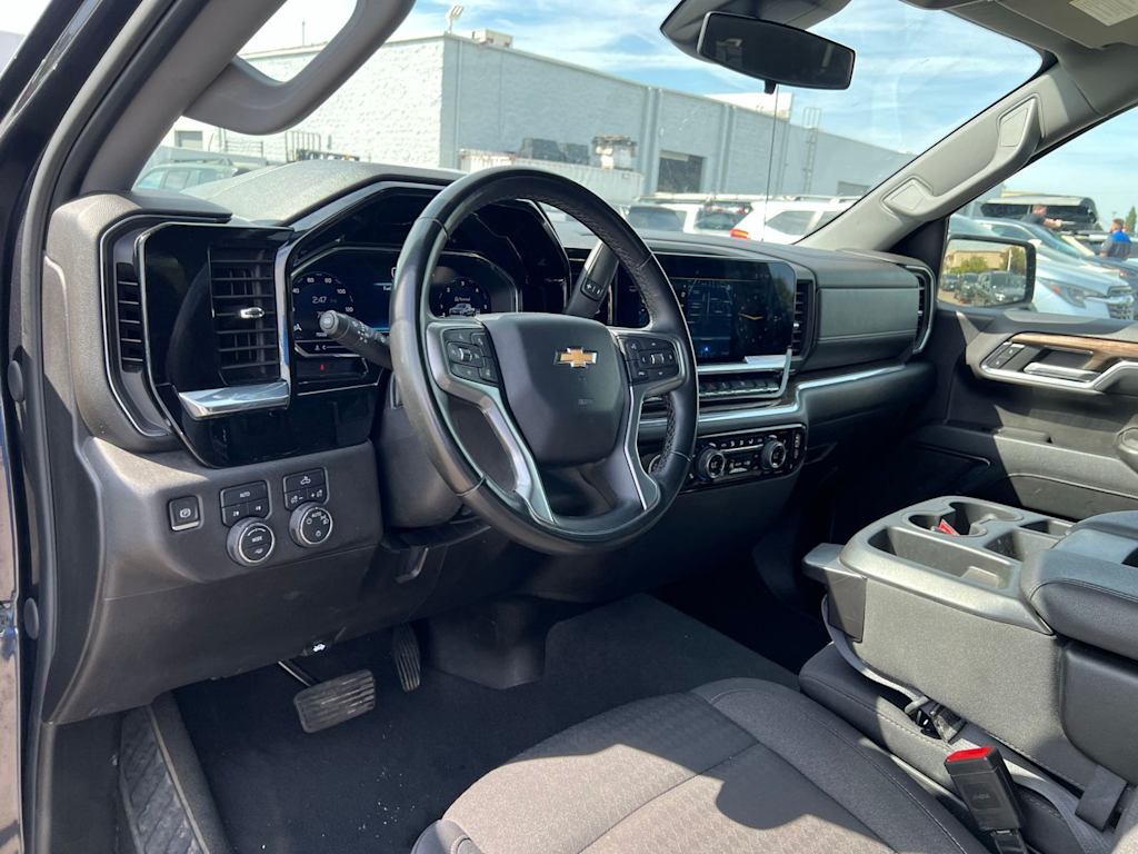 Thumbnail: 2024 Chevrolet Silverado 1500 - 2