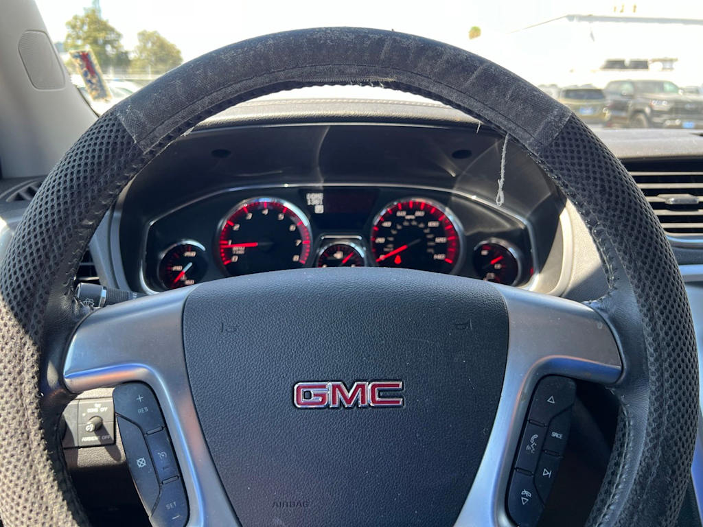 Thumbnail: 2016 GMC Acadia - 32