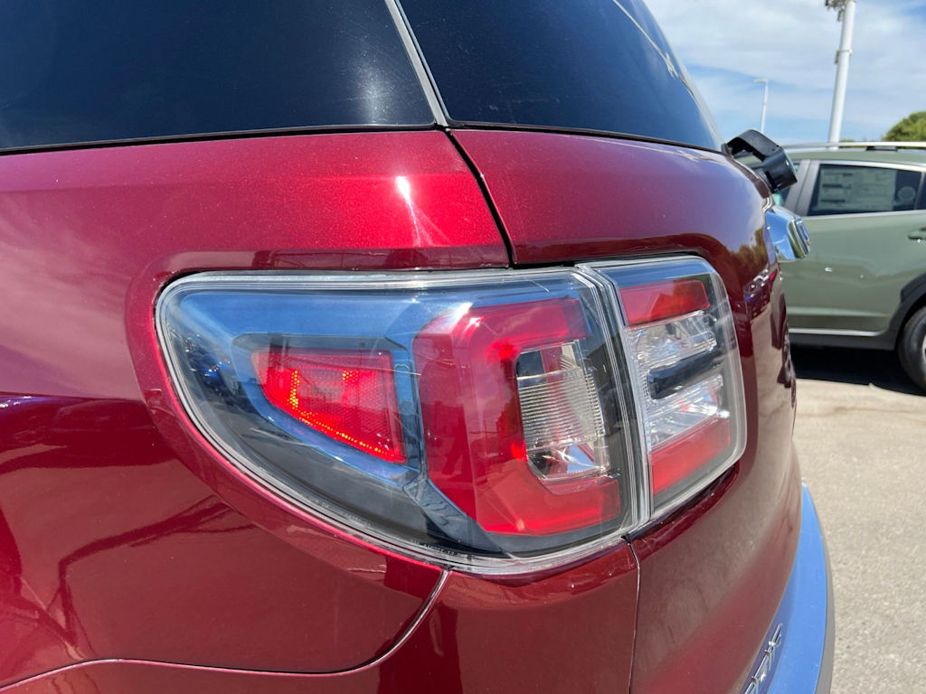 Thumbnail: 2016 GMC Acadia - 27