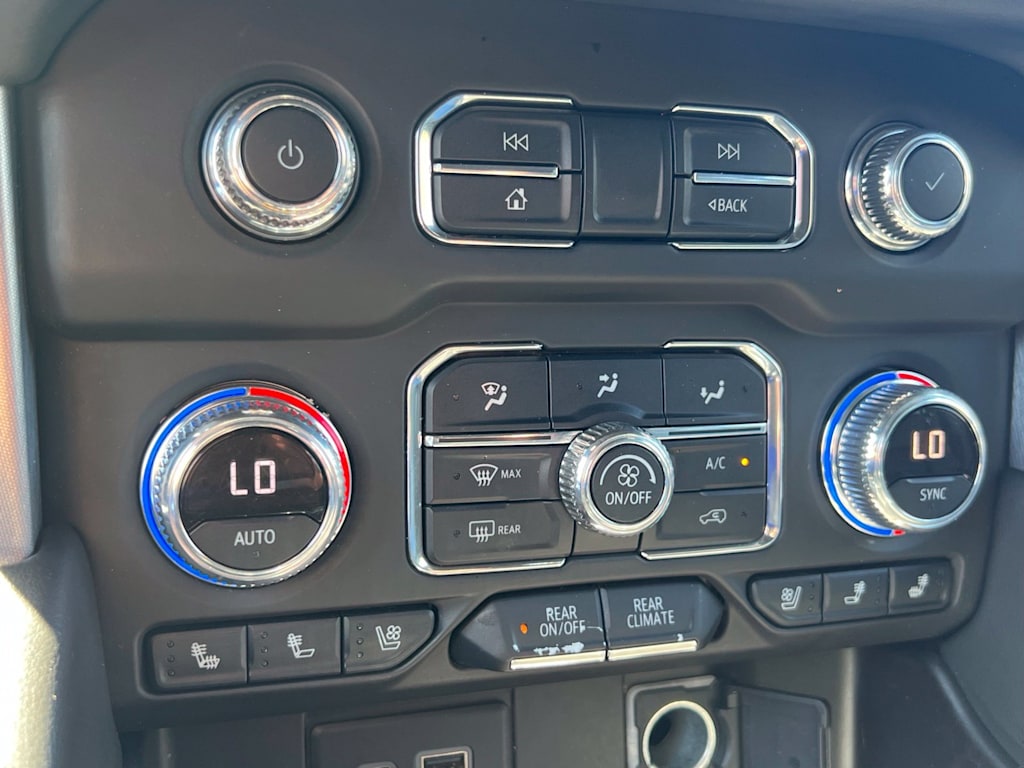 Thumbnail: 2021 GMC Yukon XL - 37