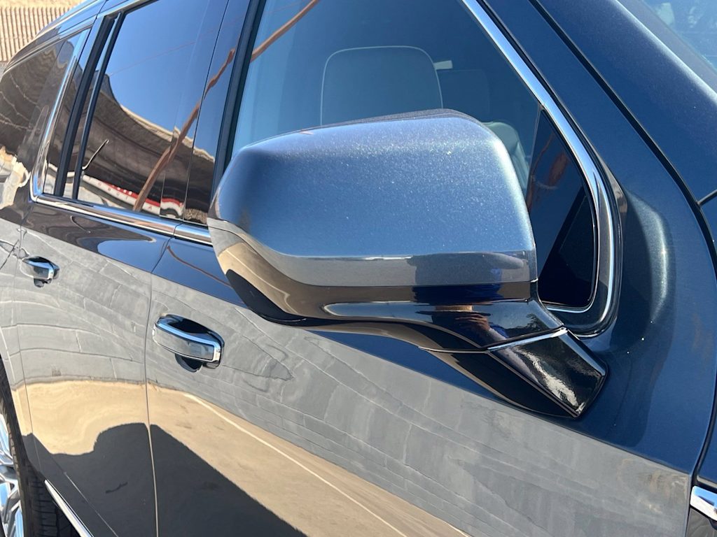 Thumbnail: 2021 GMC Yukon XL - 23
