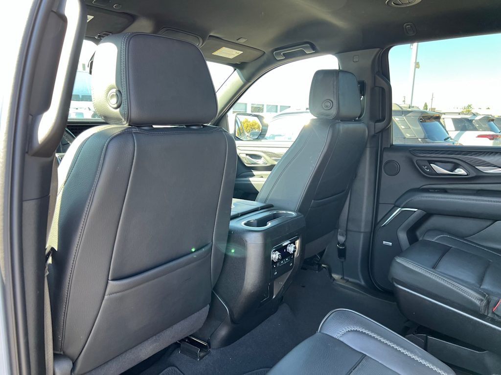 Thumbnail: 2024 GMC Yukon XL - 12