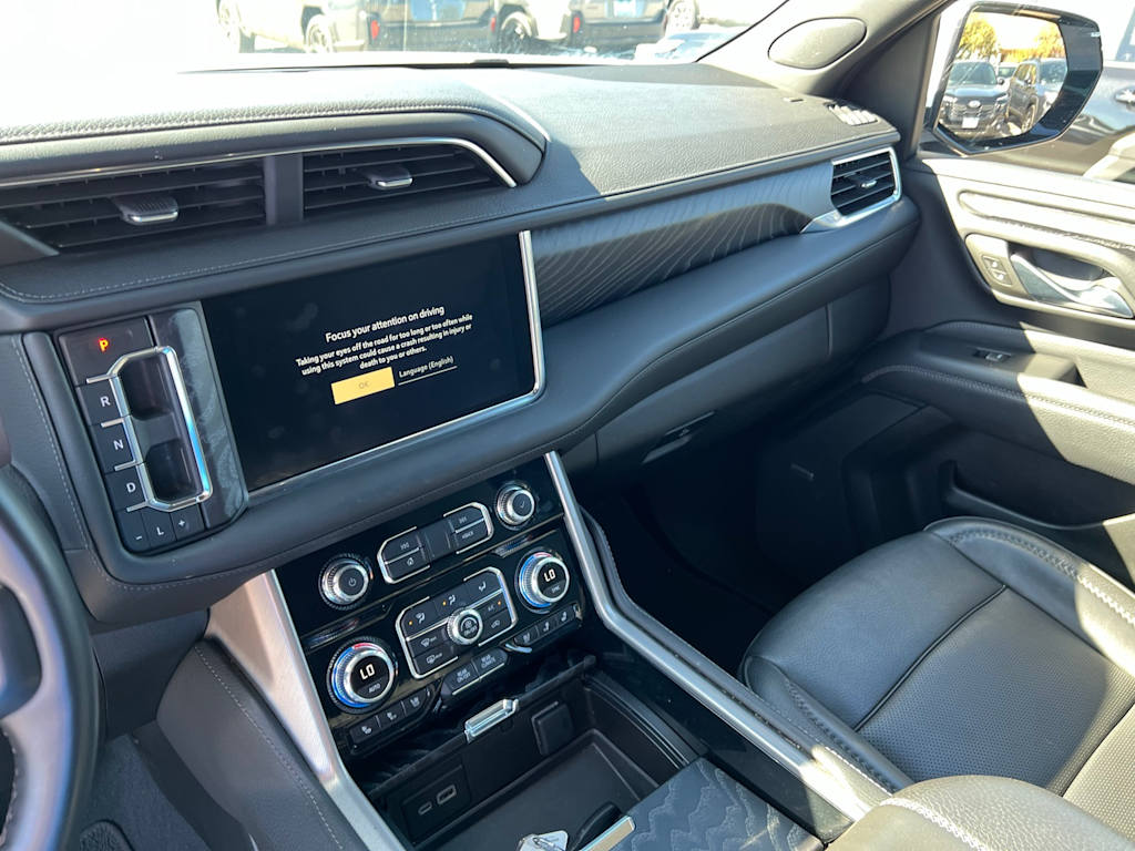 Thumbnail: 2024 GMC Yukon XL - 14