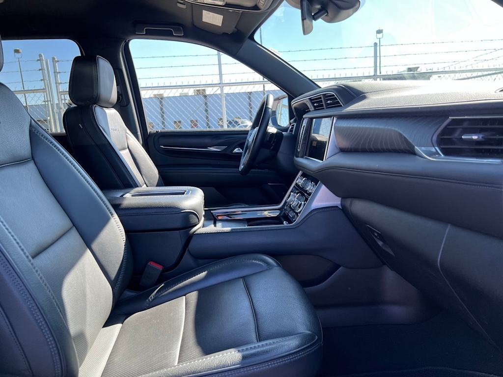 Thumbnail: 2024 GMC Yukon XL - 11