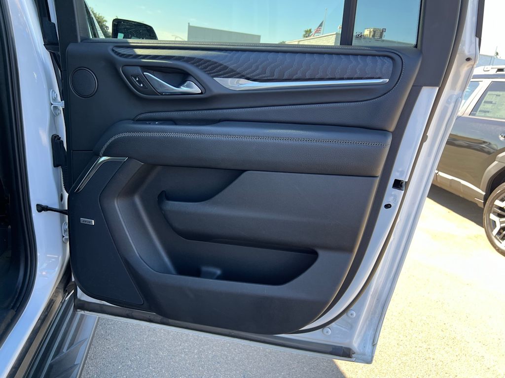 Thumbnail: 2024 GMC Yukon XL - 32