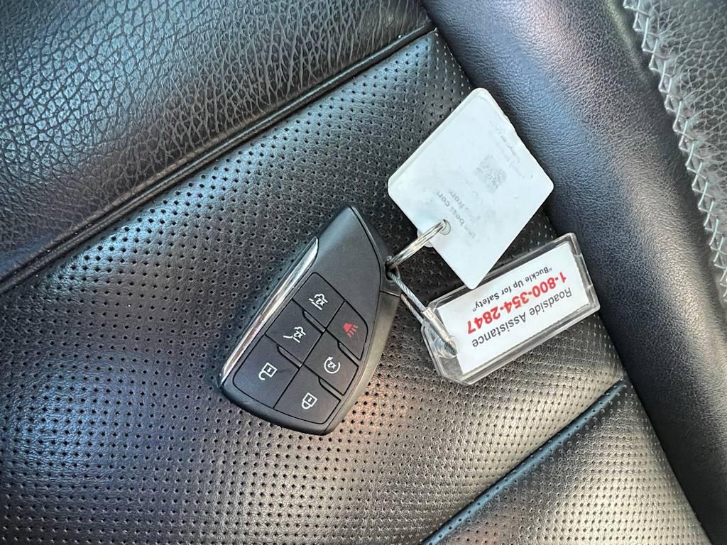 Thumbnail: 2024 GMC Yukon XL - 18