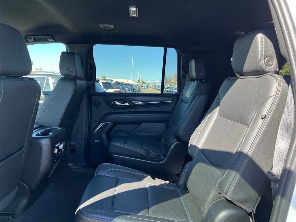 Thumbnail: 2024 GMC Yukon XL - 27