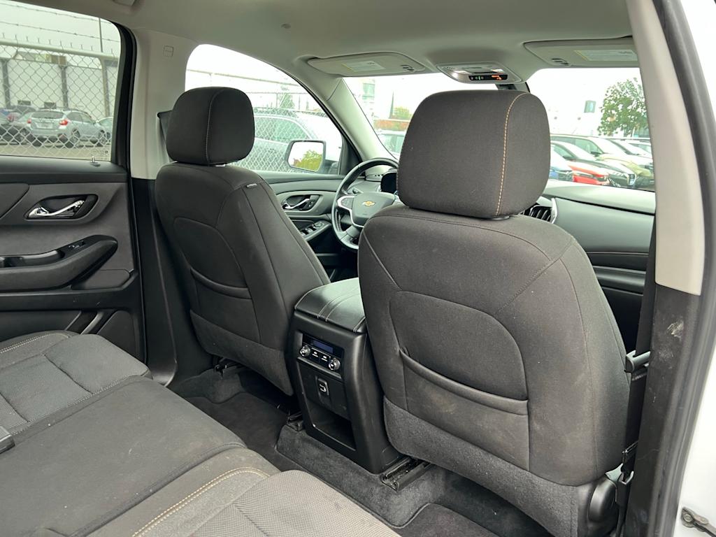 Thumbnail: 2021 Chevrolet Traverse - 28