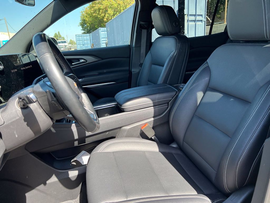 Thumbnail: 2025 Chevrolet Traverse - 9