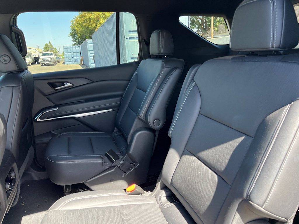 Thumbnail: 2025 Chevrolet Traverse - 29