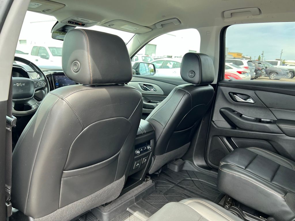 Thumbnail: 2020 Chevrolet Traverse - 12