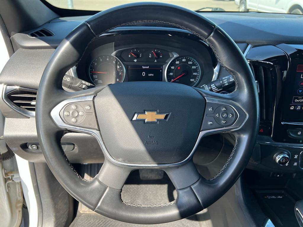 Thumbnail: 2023 Chevrolet Traverse - 14