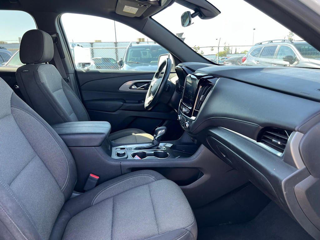 Thumbnail: 2023 Chevrolet Traverse - 34