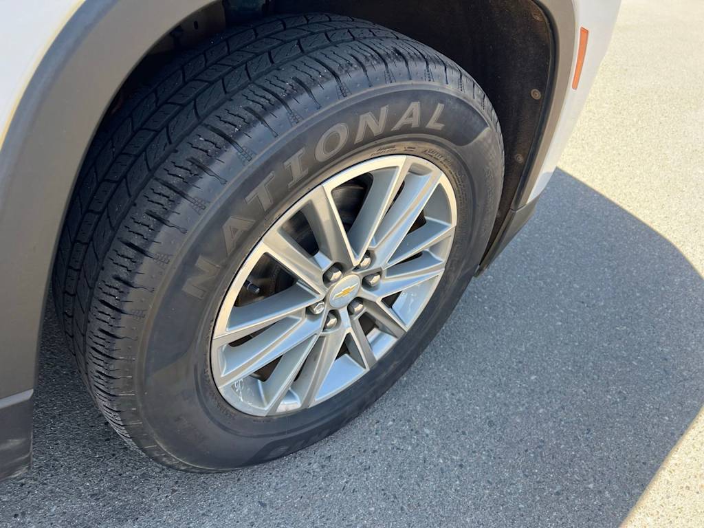 Thumbnail: 2023 Chevrolet Traverse - 33