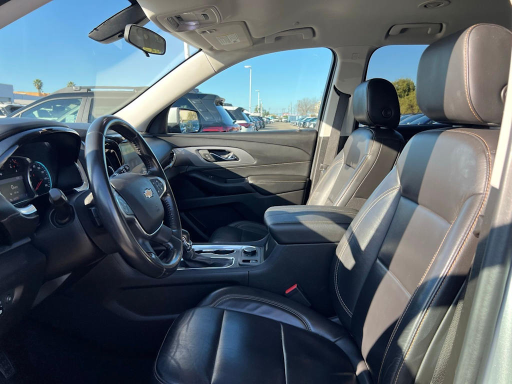 Thumbnail: 2021 Chevrolet Traverse - 10