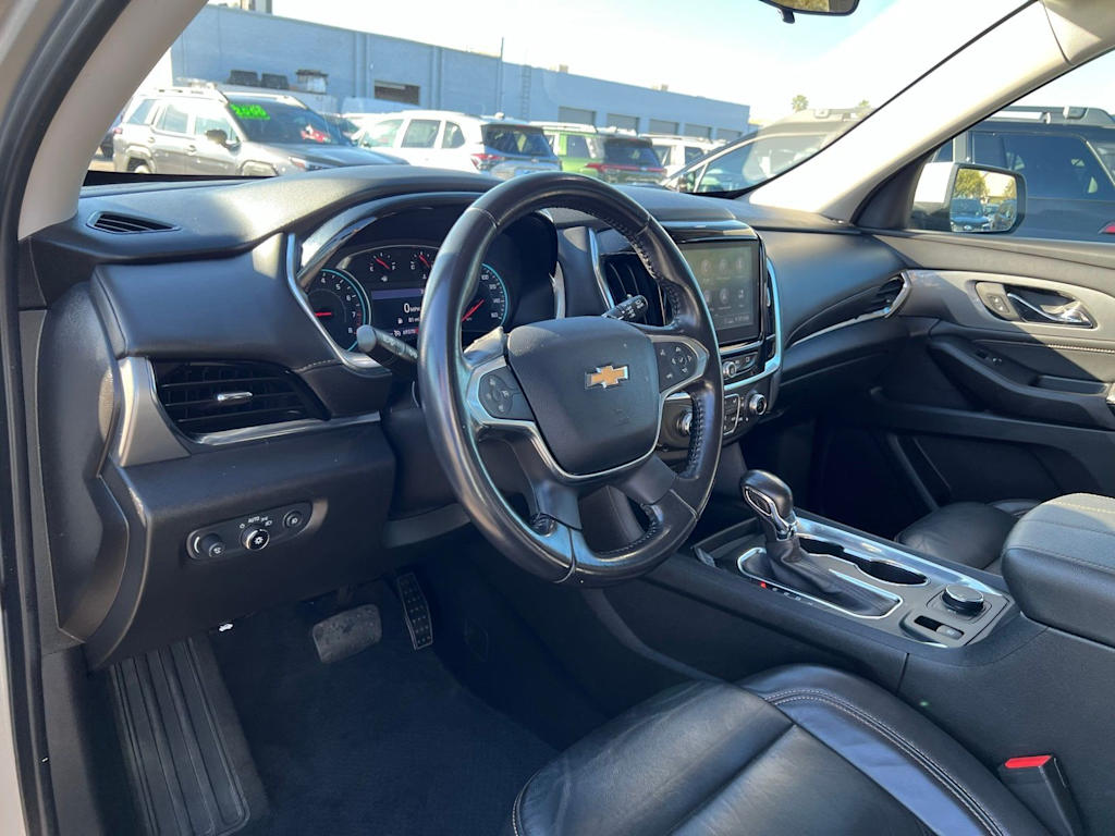 Thumbnail: 2021 Chevrolet Traverse - 2