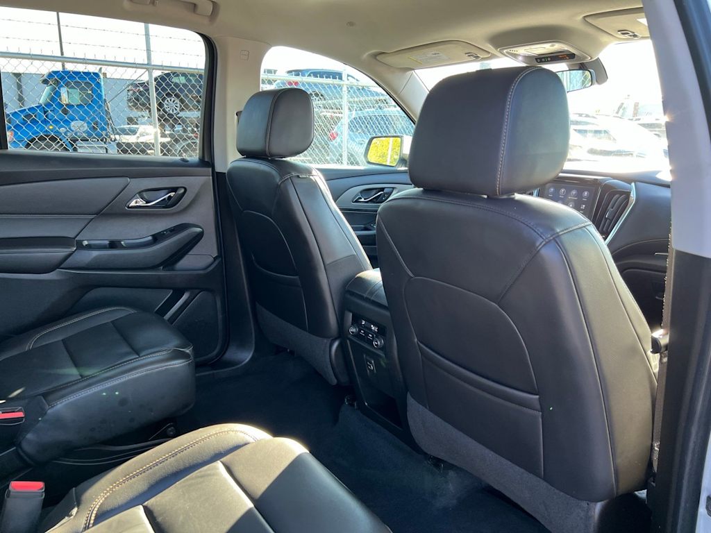 Thumbnail: 2021 Chevrolet Traverse - 31