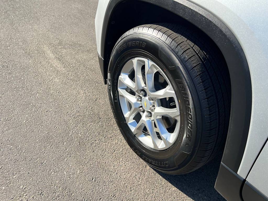 Thumbnail: 2021 Chevrolet Traverse - 8