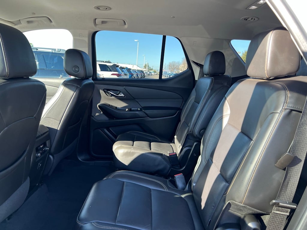 Thumbnail: 2021 Chevrolet Traverse - 28