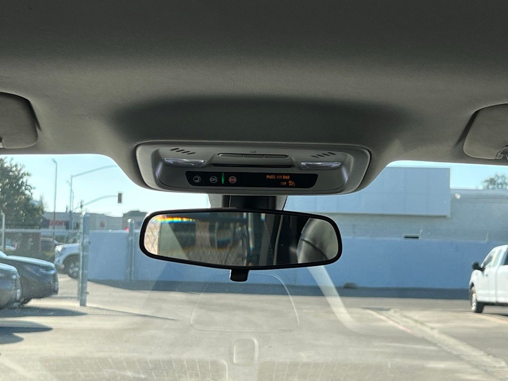 Thumbnail: 2021 Chevrolet Traverse - 36