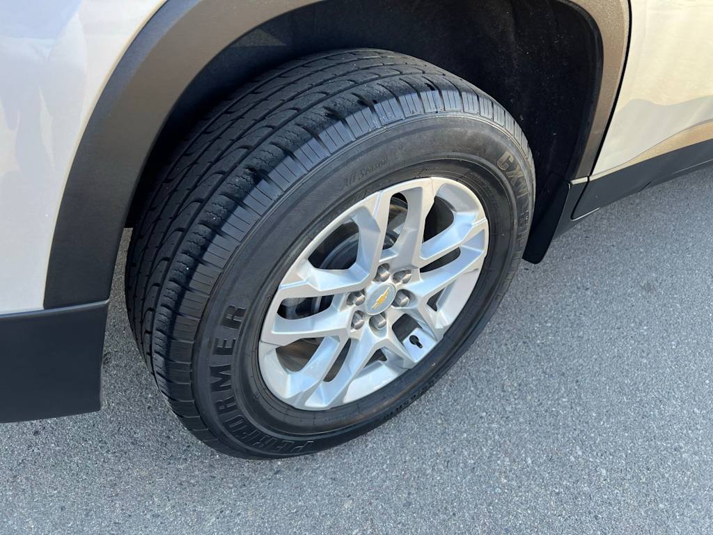 Thumbnail: 2021 Chevrolet Traverse - 30