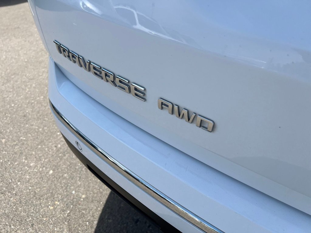 Thumbnail: 2021 Chevrolet Traverse - 7