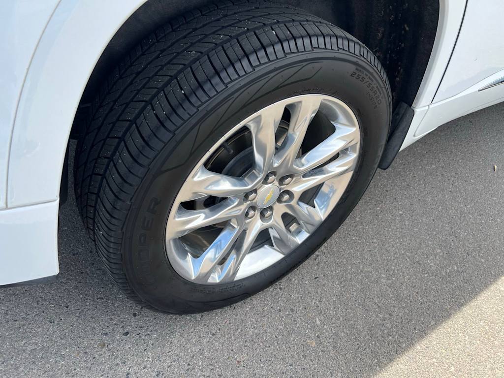 Thumbnail: 2021 Chevrolet Traverse - 30
