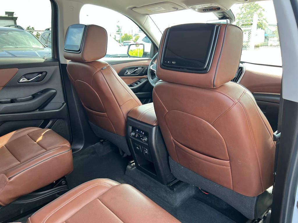 Thumbnail: 2021 Chevrolet Traverse - 31