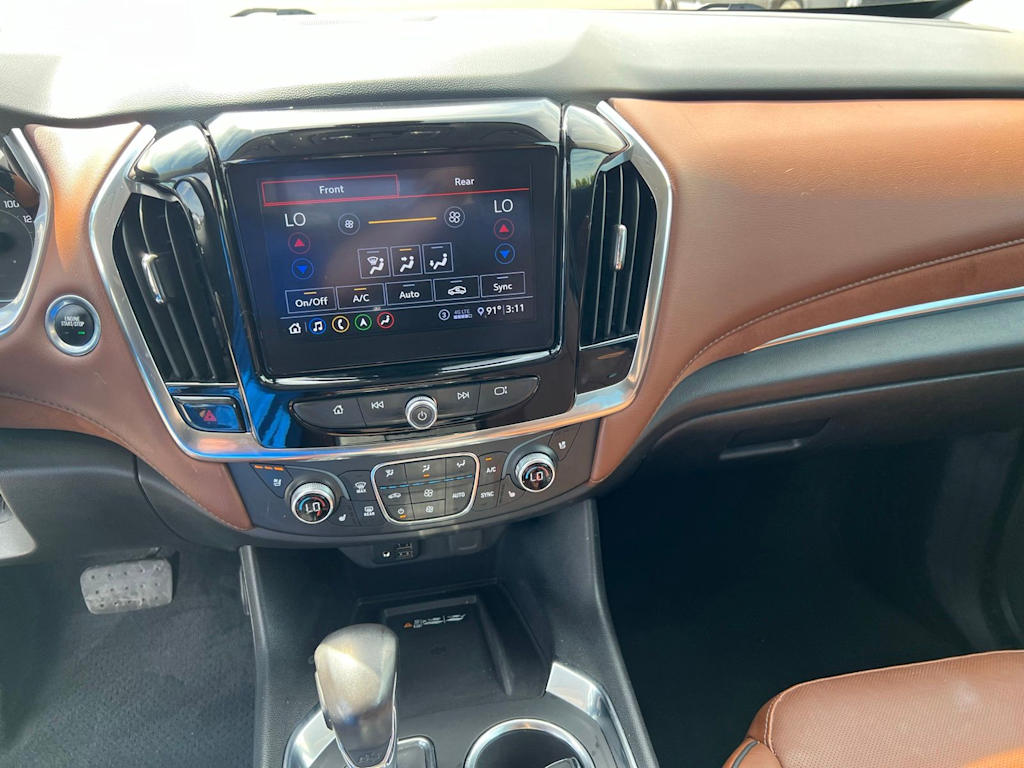 Thumbnail: 2021 Chevrolet Traverse - 15