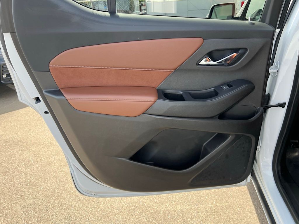 Thumbnail: 2021 Chevrolet Traverse - 29