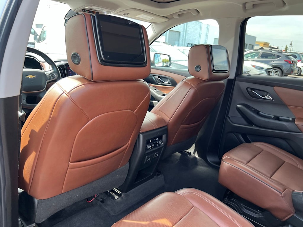 Thumbnail: 2021 Chevrolet Traverse - 12