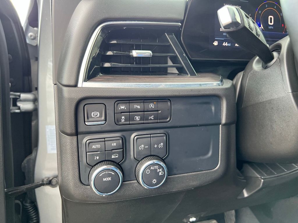 Thumbnail: 2025 Chevrolet Tahoe - 37