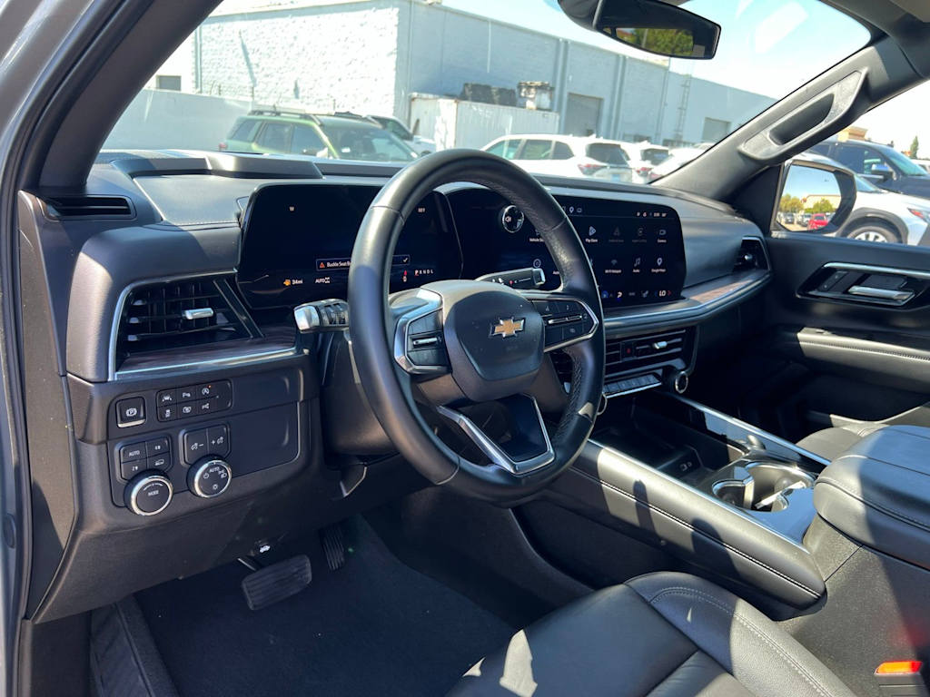Thumbnail: 2025 Chevrolet Tahoe - 2