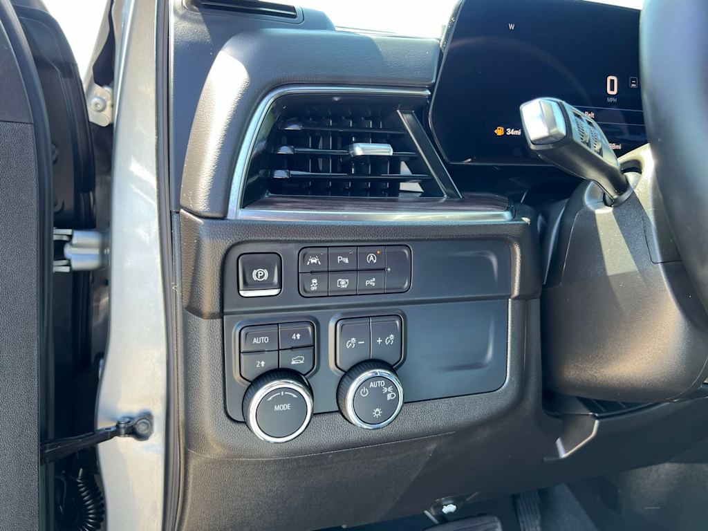 Thumbnail: 2025 Chevrolet Tahoe - 38