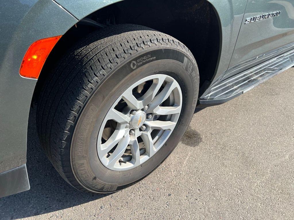 Thumbnail: 2024 Chevrolet Suburban - 8