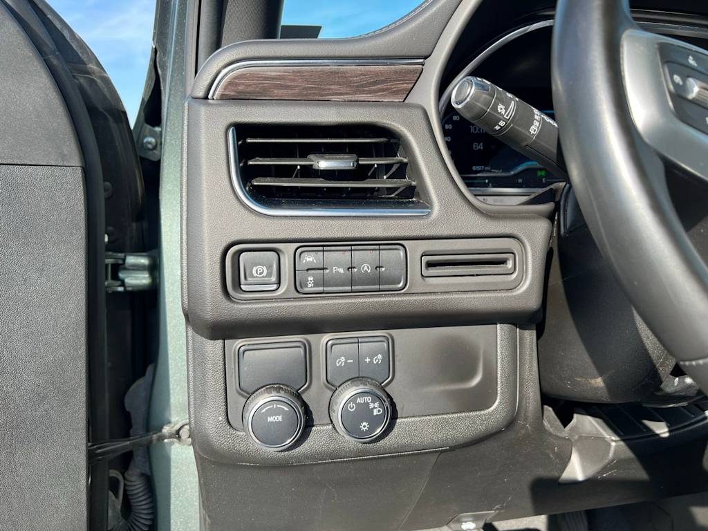 Thumbnail: 2024 Chevrolet Suburban - 34