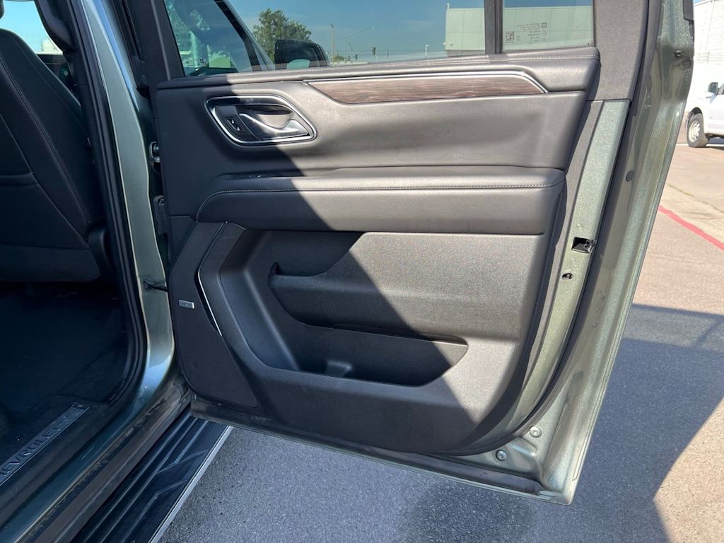 Thumbnail: 2024 Chevrolet Suburban - 30