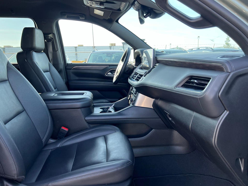 Thumbnail: 2024 Chevrolet Suburban - 32